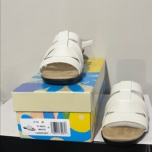Easy Street White Lakeport Slide Sandals